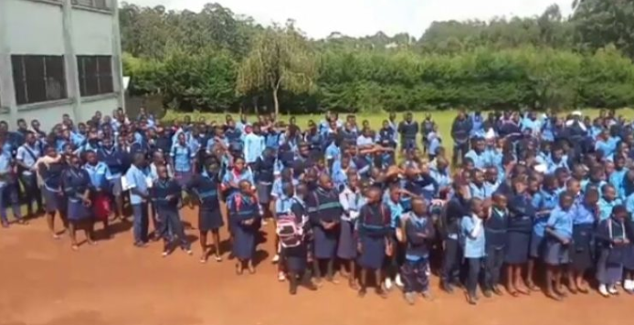 Back to School 2022: Support for 300 IDP Children in Cameroon